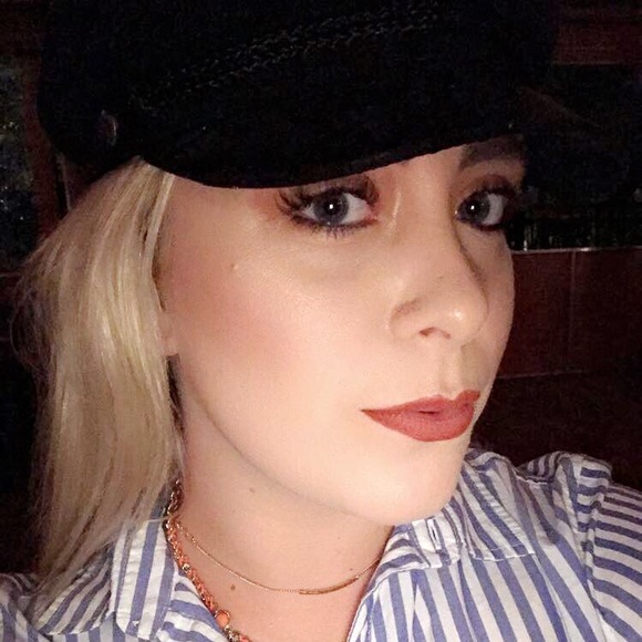 Meet the Posher - Picture 5 of 5